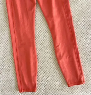 Vuori Women's Coral Leggings thumbnail 4