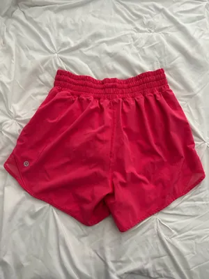 Lululemon Hotty Hot 4" Shorts High-Rise thumbnail 2