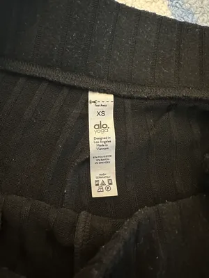 Alo sweat shorts thumbnail 3