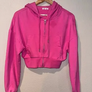 Garage Pink Cropped Zip-Up Hoodie thumbnail 1