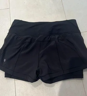 Lululemon Shorts thumbnail 1