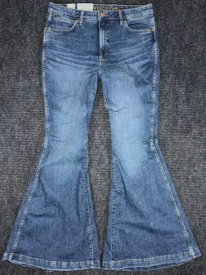 Wrangler Retro NWT High Rise Trumpet Super Flare Bell Bottom Jeans 31x34 Western thumbnail 1