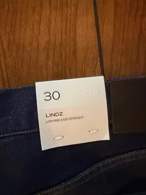 Citizens of Humanity Lindz Easy Straight Jeans- size 30 thumbnail 7