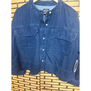 Scoop Denim Cropped Button Down‎ SIze Medium Blue thumbnail 3