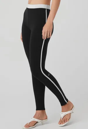 Alo Yoga Set Airlift Bra Leggings thumbnail 2