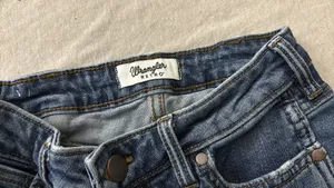 Wrangler Retro Bell-Bottom Jeans thumbnail 3