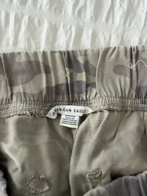 American Eagle Camo Cargo Pants thumbnail 4