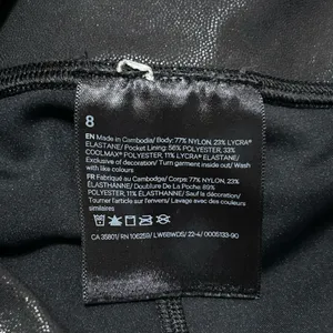 Lululemon Wunder Train High Rise Crop 23” Foil Size 8 Athleisure Athletic Gym thumbnail 4