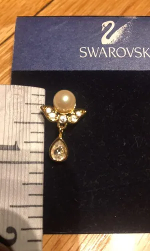 Swarvoski Pearl Angels Earrings Vintage Coquette thumbnail 2
