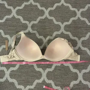 Skims Body wireless super push-up bra size 34H thumbnail 6