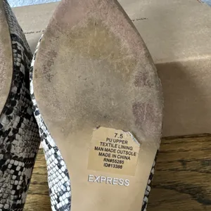 Express Mule Flats Snake Print Slip On Pointed Shoes Animal Print Womens 7.5 thumbnail 10