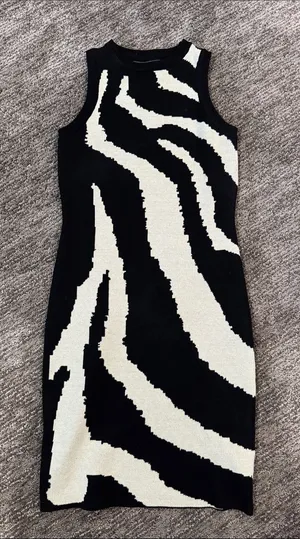 Sleeveless Black and White Zebra Knit Dress size XS thumbnail 1
