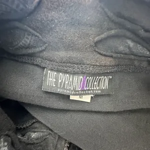 The Pyramid Collection sweatshirt M Y2K Appliqués Cutwork Zip Front whimsigoth thumbnail 4