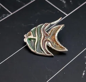 Vintage Brooch - Green & Orange Fish - Tarnished thumbnail 2
