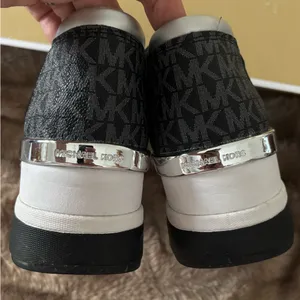 Michael Kors womens Felix Trainer black and white #13 thumbnail 7