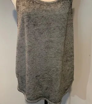 Racerback workout shirt thumbnail 1