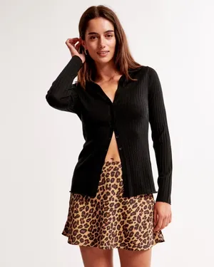 Mid Rise Leopard Print Mini Skort Abercrombie & Fitch thumbnail 3