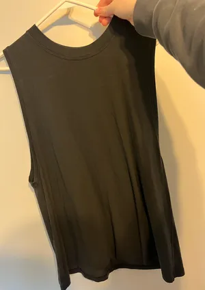 Lululemon Muscle Tank thumbnail 1