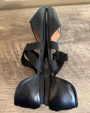 Black Faux Leather Flats Dress Shoes Size 40 Pointed Toe elastic straps thumbnail 6