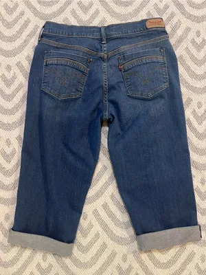 LEVI’S Women’s Blue Denim Jean Capri Pants 6/28 thumbnail 2