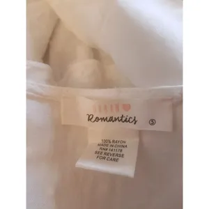 Urban Romantics Womens Blouse Tank Sz Small White Tiered Sleeveless Cottagecore thumbnail 9