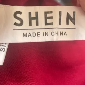 SheIn Cropped Cut Out Cami Top thumbnail 5