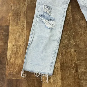 PacSun high-rise straight distressed light wash button butterfly denim jeans thumbnail 4