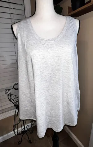 Lululemon Love Tank 14 Heathered Core Light Grey Racerback Pima Soft Athleisure thumbnail 1