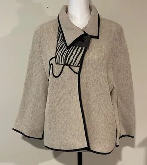 Jaskar Cardigan Sweater.Size Medium. Tan w/zebra print‎ thumbnail 1