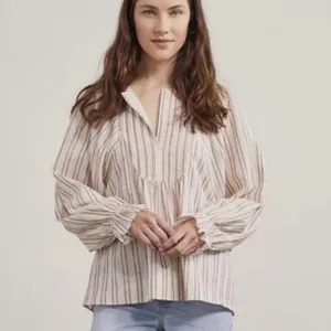 Elizabeth and James Blouse Womens Small‎ Ivory Burgundy Pintuck Peasant Top Boho thumbnail 2