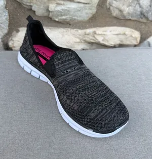 U.S. Polo Assn. Women's Black Knit Slip-On Sneakers size 6.5 thumbnail 1
