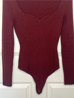Abercrombie & Fitch Sz M Bodysuit Sweater Sweetheart Neckline Maroon thumbnail 3
