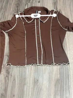 Divided Dark Brown Long-Sleeve Button-Down Top with Contrast Seams thumbnail 12