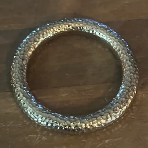 Gold tone hammered round bangle bracelet thumbnail 4