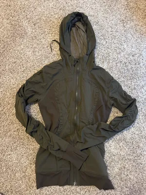 Lululemon align tank  thumbnail 1