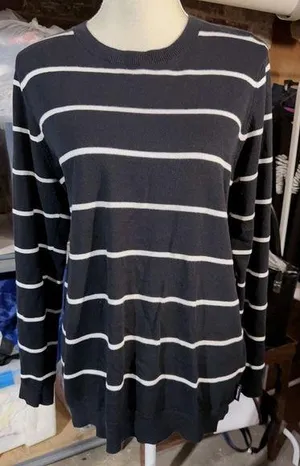 Calvin Klein light sweater white lines in black thumbnail 1