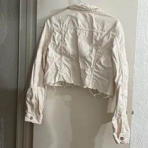 Free People White Distressed Cropped Jacket thumbnail 7