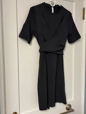 Lululemon Cotton Wrap-Front T-Shirt Dress black size 6 athleisure thumbnail 3