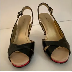 Bandolino Small Platform Heels Red Black Highlight 2 inches size 7.5 thumbnail 1