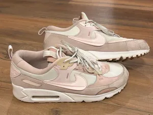 Nike Pink Air Max 90 Futura Sneakers thumbnail 1