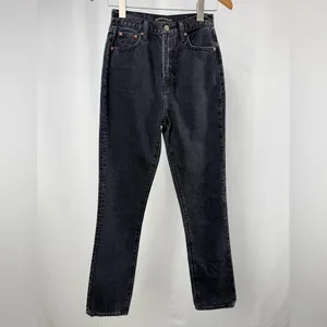 Aritzia Denim Forum The Nina Super High Rise Cigarette Jeans in Black‎ Size 24 thumbnail 5