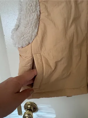 Thread & Supply Sherpa Trim Cropped Vest NWT Size S Tan thumbnail 4