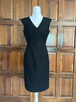 NWT White House‎ Black Market Comfort Stretch Black V-Neck Sheath Dress Size 4 thumbnail 2