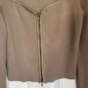 Abercrombie & Fitch Taupe Zip-Up Notch-Neck Slim Green Top Women's Medium thumbnail 3