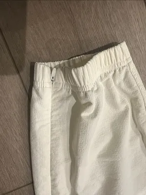 Wilson textured white cream joggers with zippers‎ on ankle size medium thumbnail 2