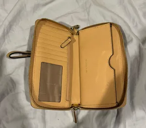 Wallet with strap thumbnail 2