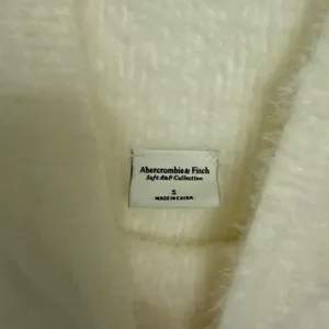 Abercrombie & Fitch Off White Cowl Neck Sweater Small Cream Knit Never Worn thumbnail 7
