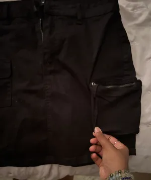 Black cargo skirt  thumbnail 2