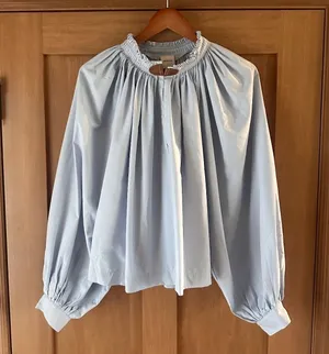 Maeve Anthropologie Pleated Trapeze Blouse Puff Sleeve Light Blue Women’s Small thumbnail 1