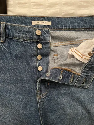 Highwaisted Jeans thumbnail 3